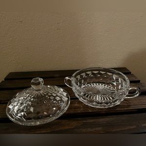 Vintage American Fostoria small bowl w/ handles & lid
